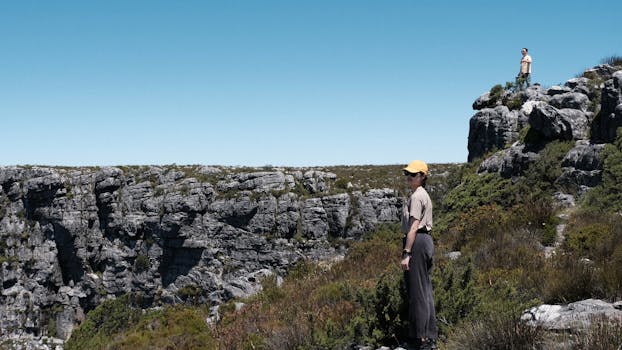 11-A股三大股指高开