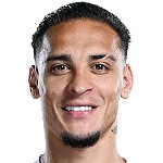 巴西人转圈天赋?库尼亚赛前热身在B费面前表演安东尼转圈 新闻