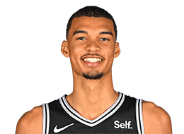 马刺强势崛起遇隐忧,文班亚马脚踝酸痛;掘金状态回暖,对决悬念丛生。 体育新闻