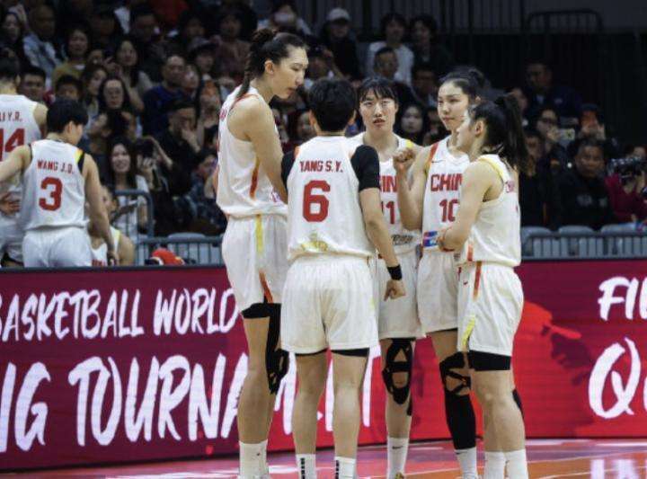  韩旭赛后深情寄语，中国女篮与中国女足共勉；铿锵玫瑰精神永流传，中国女性永不言败。 体育新闻 韩旭赛后深情寄语，中国女篮与中国女足共勉；铿锵玫瑰精神永流传，中国女性永不言败。 体育新闻