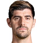  皇马门神告急，库尔图瓦右侧内收肌疑似撕裂；马德里德比前景堪忧。 体育新闻