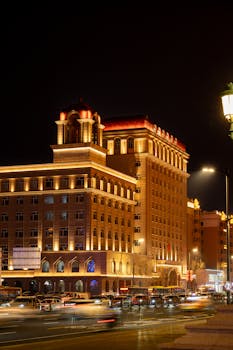  能源危机阴影笼罩；退税承诺遇上油价飙升；民众负担加重。 股票财经