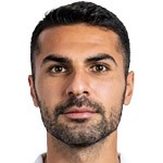  意媒披露续约难题；切利克提出较高薪资期望，罗马方面难以接受；尤文图斯悄然关注动态。 体育新闻