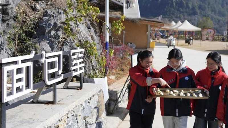  春假客流争夺战升级，景区如何瓜分“泼天流量”？ 新闻