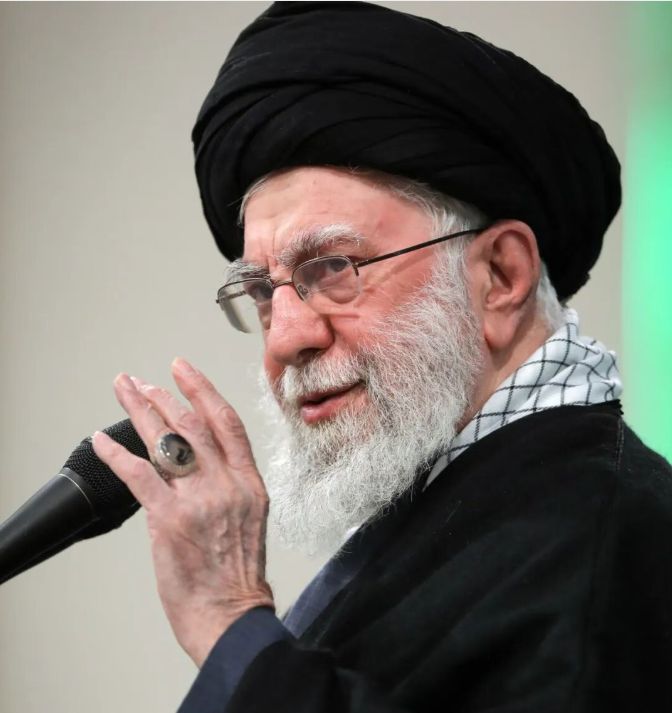  拒绝简单的非黑即白：复杂地缘博弈背后的生存逻辑与利益博弈 新闻