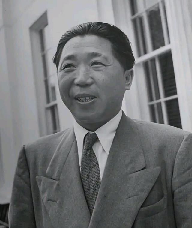  台湾治理困局：蒋介石的制度破局与战略抉择 新闻