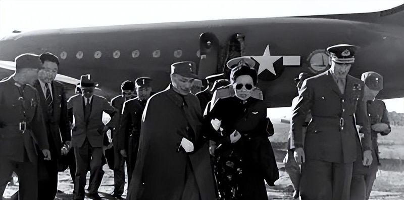  台湾治理困局：蒋介石的制度破局与战略抉择 新闻