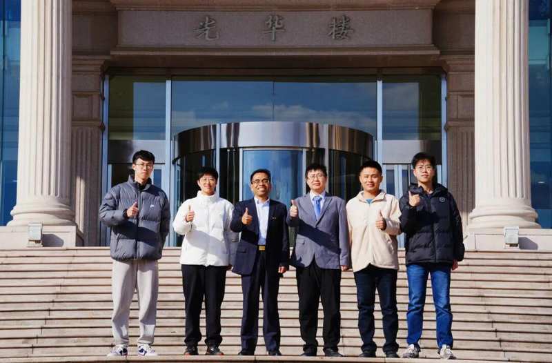  硅基量子计算里程碑：原子级精度芯片如何突破容错计算瓶颈 IT技术