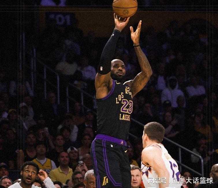  【深度复盘】詹姆斯28+6+12背后：湖人高效体系如何运转？ 体育新闻