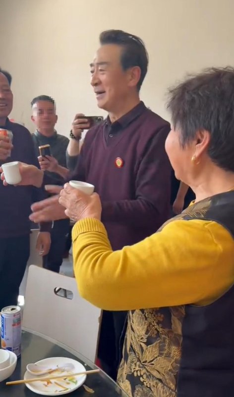  【深度复盘】寇振海71岁祭祖：一位老戏骨的职业生涯方法论与公众形象管理艺术 娱乐新闻